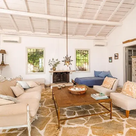 Pelagia * Arvanitakeika